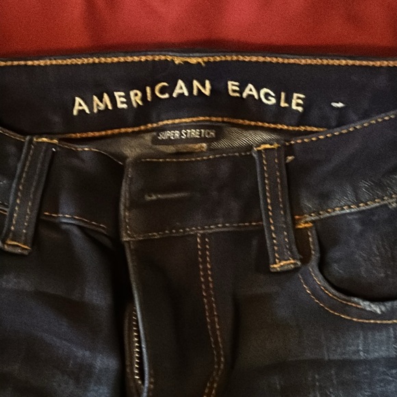 Women’s American Eagle Ripped Blue Super Stretch Jeggings - Picture 3 of 4